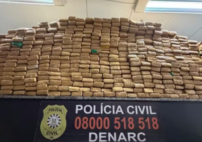 Mais de 300 quilos de maconha são apreendidos em operação policial no RS
