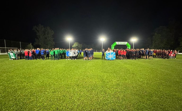 Abertura oficial da 20ª Taça da Amizade é marcada por integração, emoção e bons jogos em Roca Sales