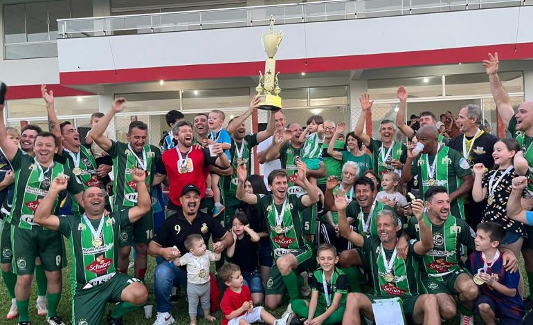 Juventude é campeão dos Veteranos em final marcada por grande público em Roca Sales