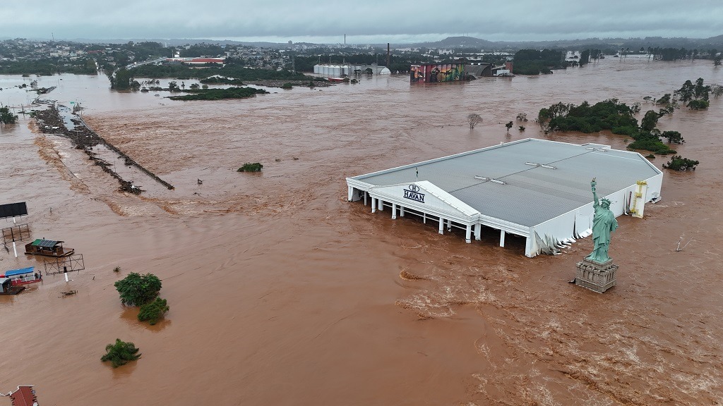 Estado investe R$ 14 bilhões em reconstrução e prevenção climática no RS