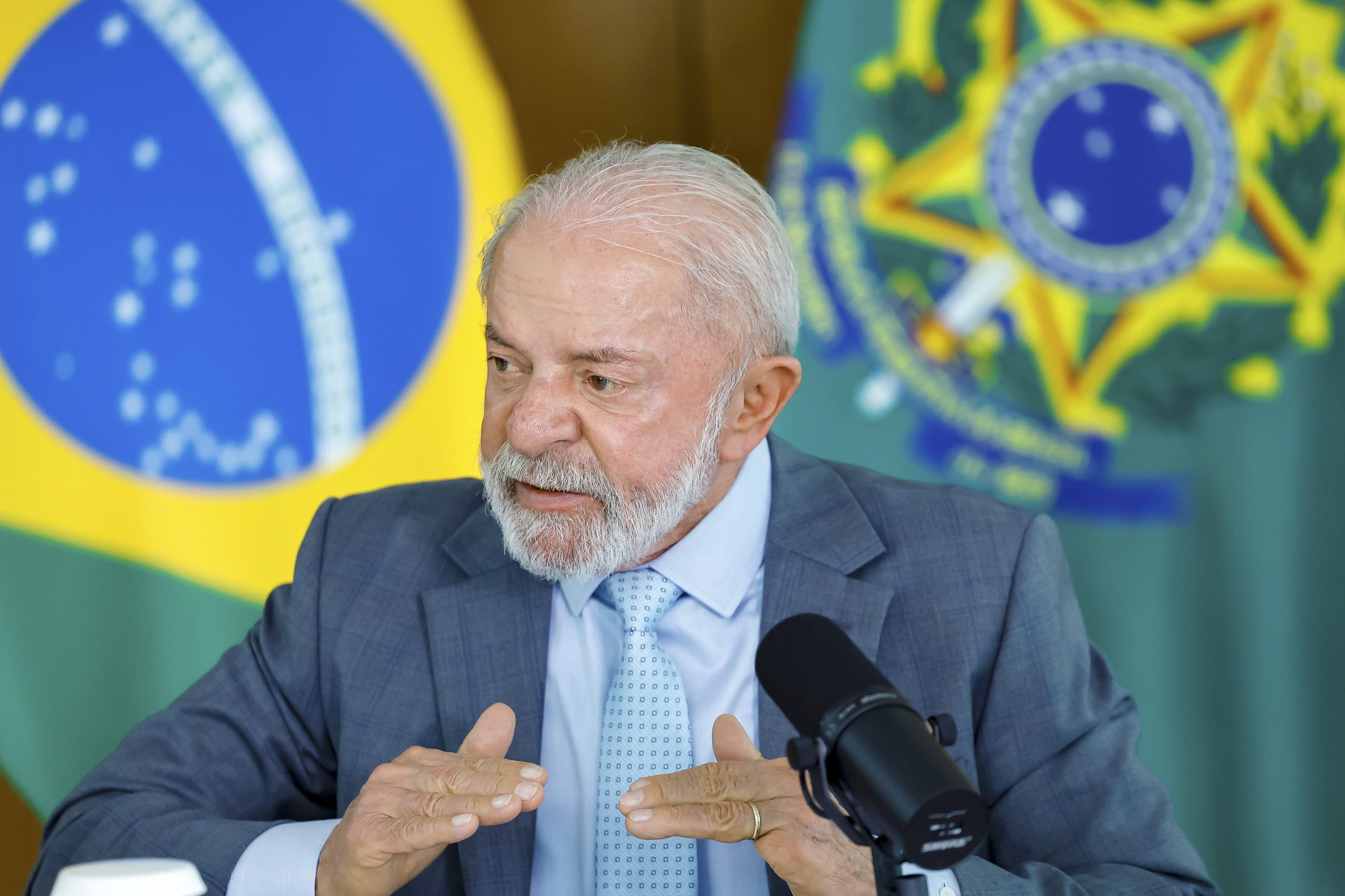 Lula envia ao Congresso projeto que propõe fim da escala 6×1