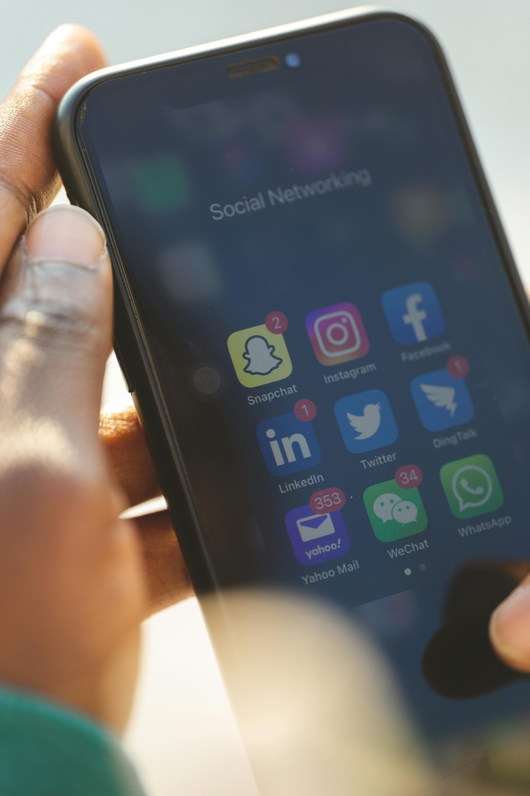 Grécia vai proibir redes sociais para menores de 15 anos a partir de 2027