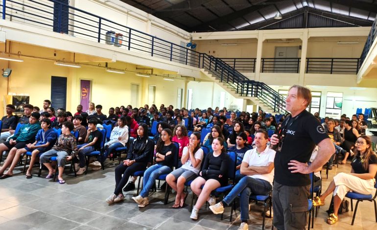 Projeto Encanta Lab estimula inovação e protagonismo entre estudantes