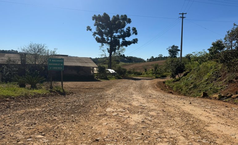 Pavimentação Relvado-Coqueiro Baixo: obra aguardada há anos pela comunidade tem ordem de serviço assinada