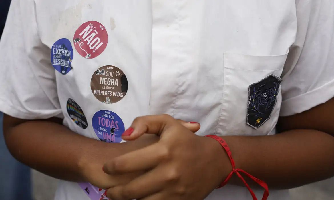 Câmara aprova aumento de penas para estupro, assédio sexual e crimes de pedofilia