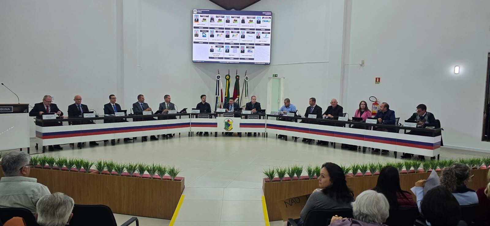 Câmara de Estrela aprova medidas para garantir transporte público e conter tarifa