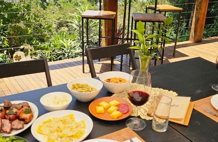 Vista para o Cristo deu origem ao Restaurante Dona Chica em Encantado