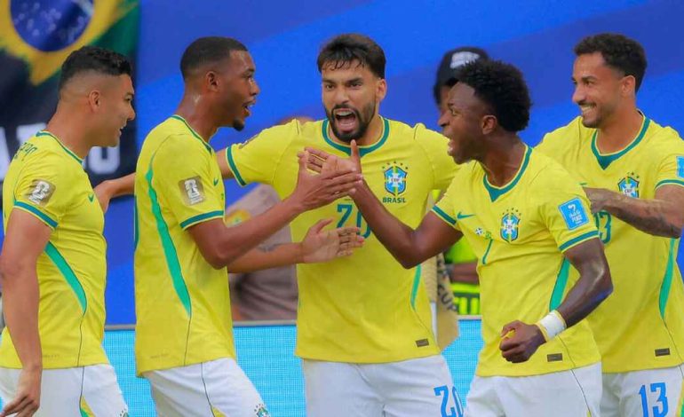 Seleção Brasileira volta a campo na segunda às 14h