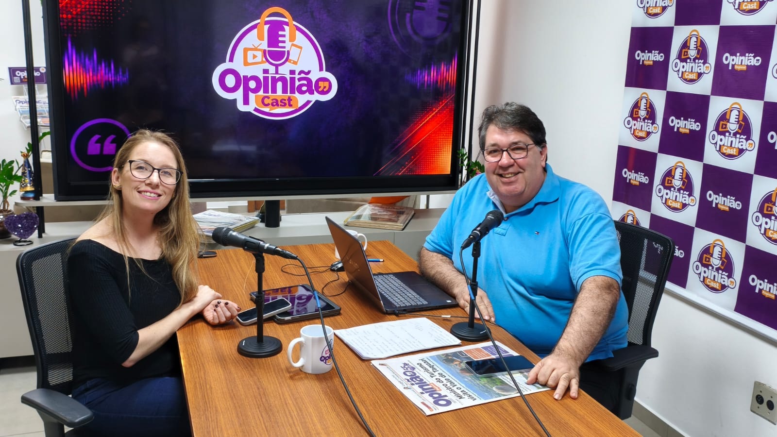 OPINIÃO CAST: entrevista com Stefanie Casagrande