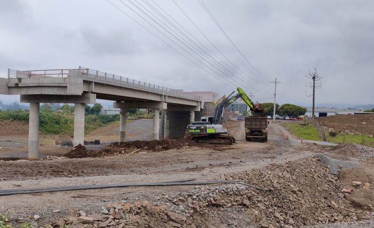 Desvio da Avenida General Daltro Filho está bloqueado para construção da ponte