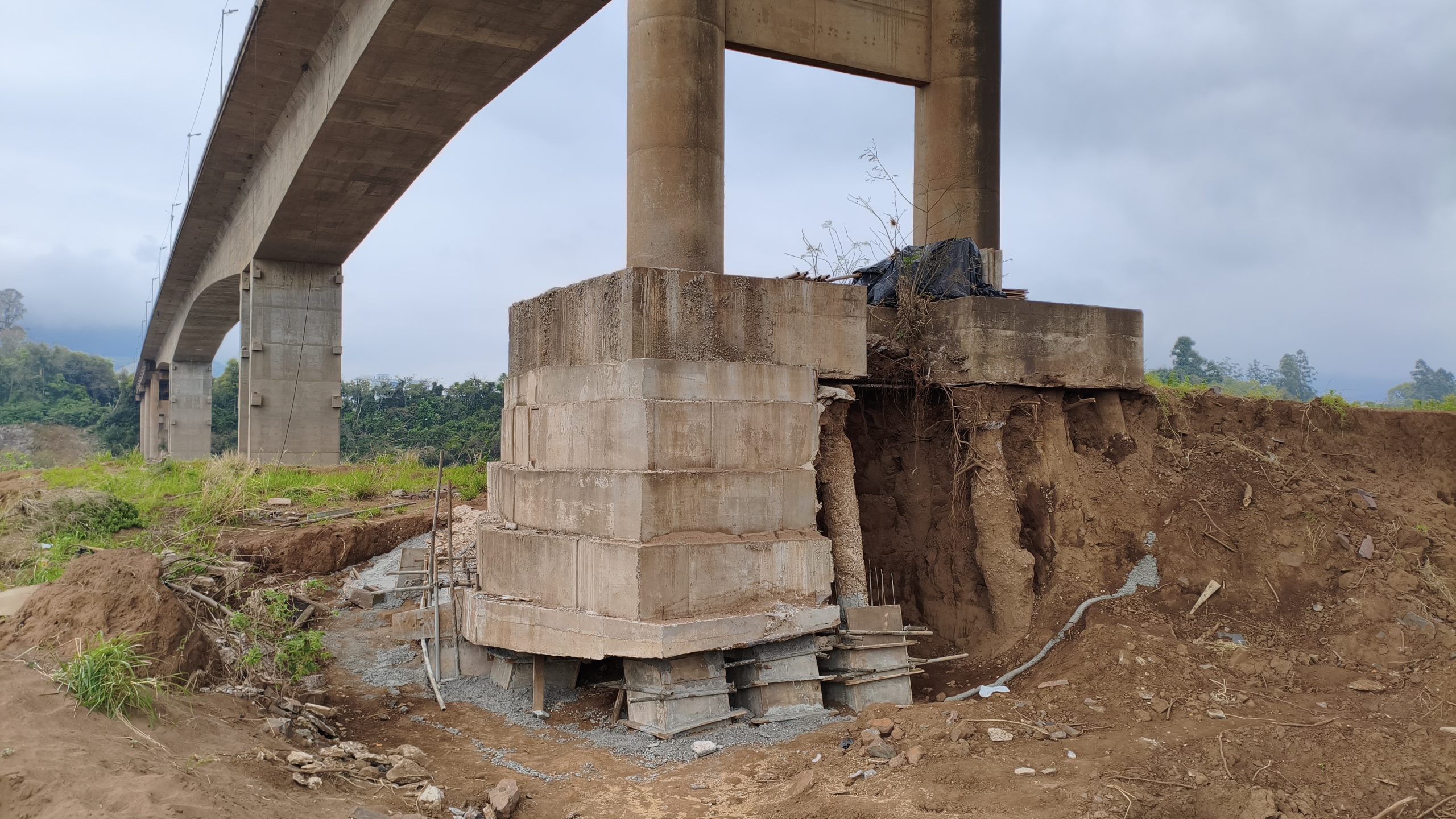 Recuperação das estacas da Ponte entre Encantado e Roca Sales está em execução