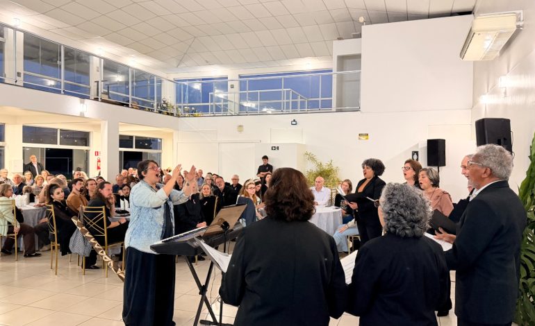 Encontro de Coros reúne grupos de diferentes municípios em Roca Sales