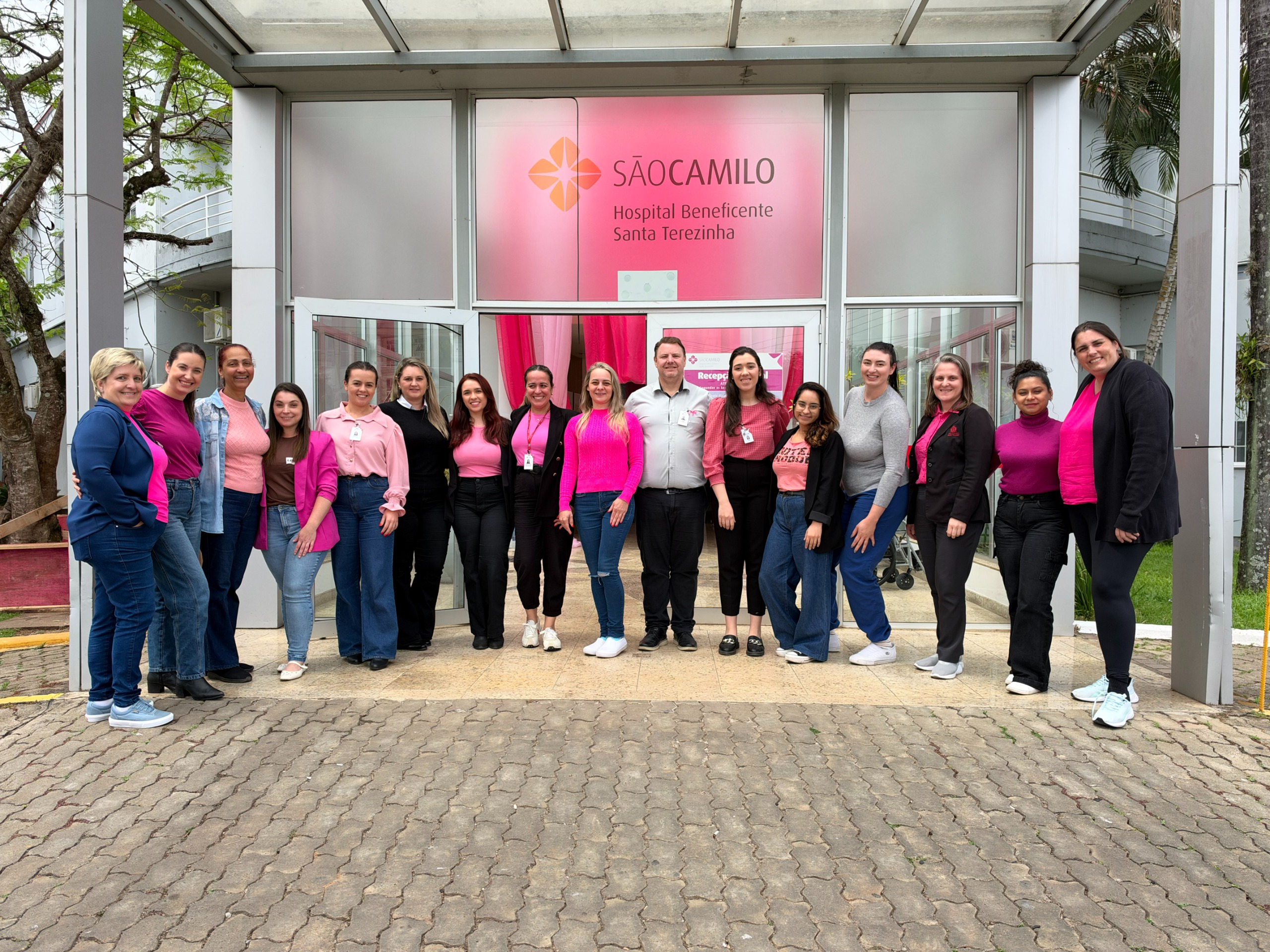 Outubro Rosa: HBST leva conscientização sobre o câncer de mama a todos os setores do hospital