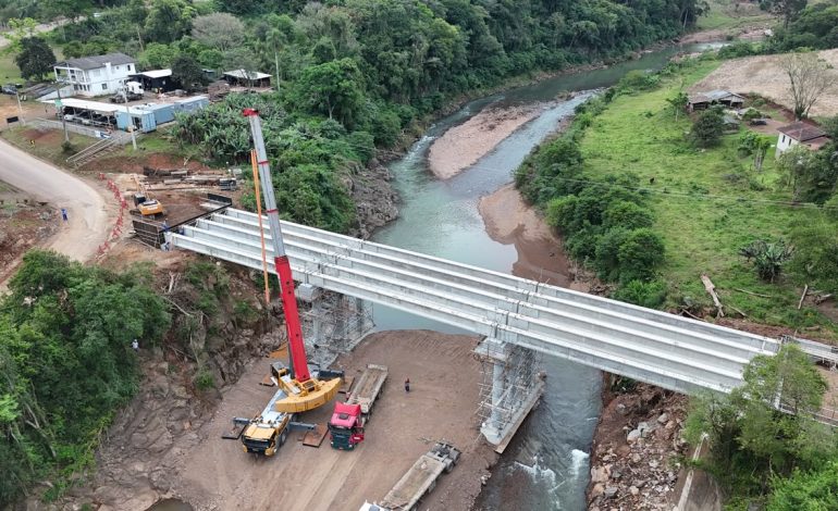 Ponte entre Relvado e Encantado chega a 70% de execução