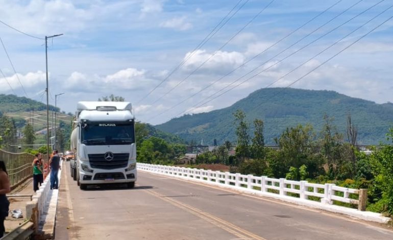 Ponte entre Muçum e Encantado, na ERS-129, reabre para passagem de veículos pesados