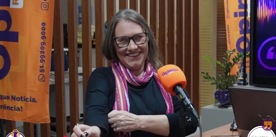 OPINIÃO CAST: entrevista com Lisiane Anita Scartezini
